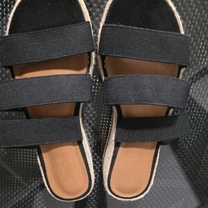 Universal Thread Black and Brown Sandals Minimalist Design
